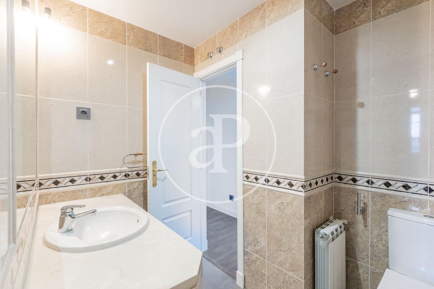 4 sypialnia Apartament do wynajęcia w San Sebastian de los Reyes z basenem - 3 200 € (Ref: 9449193)