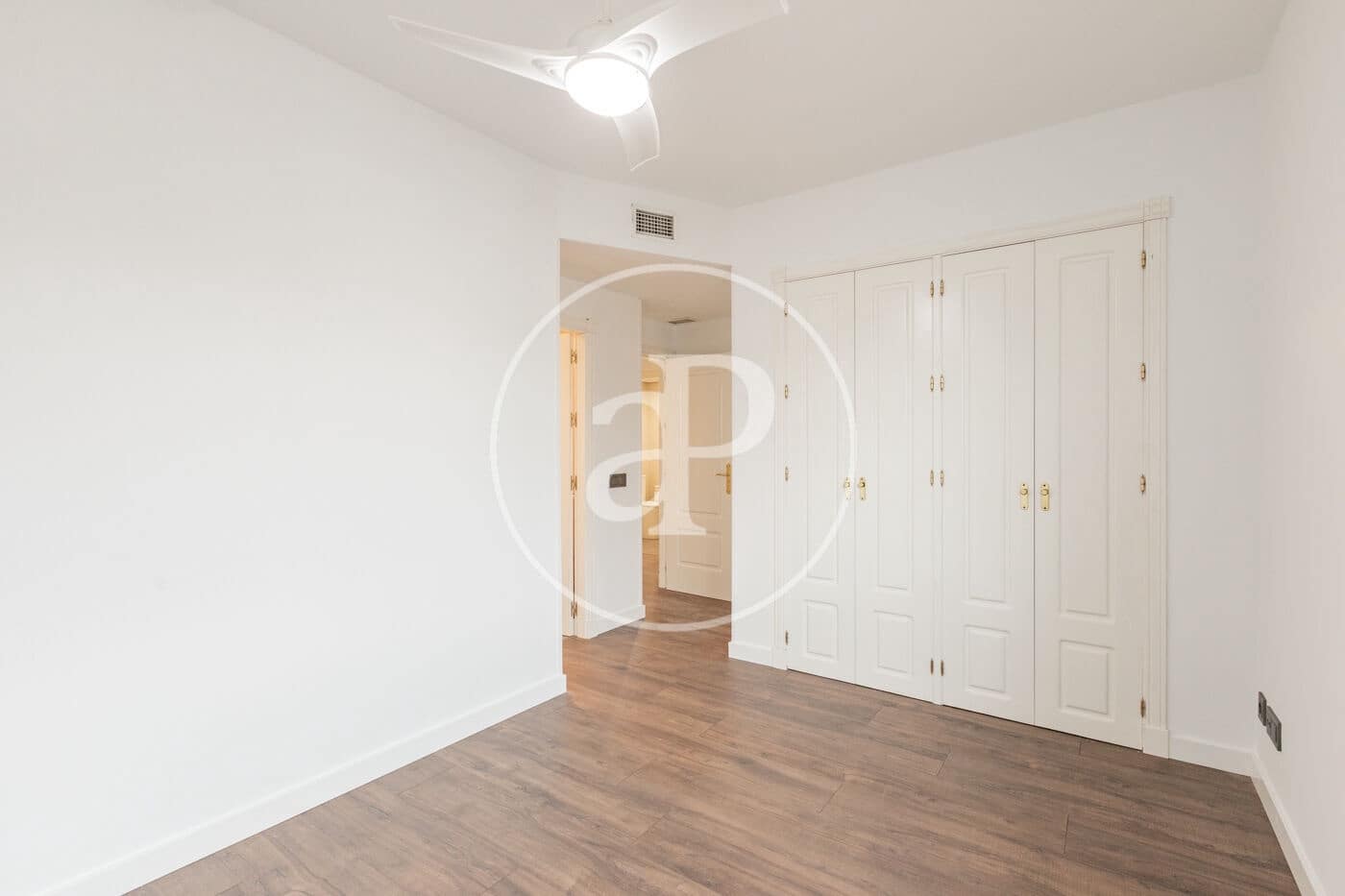 4 sypialnia Apartament do wynajęcia w San Sebastian de los Reyes z basenem - 3 200 € (Ref: 9449193)