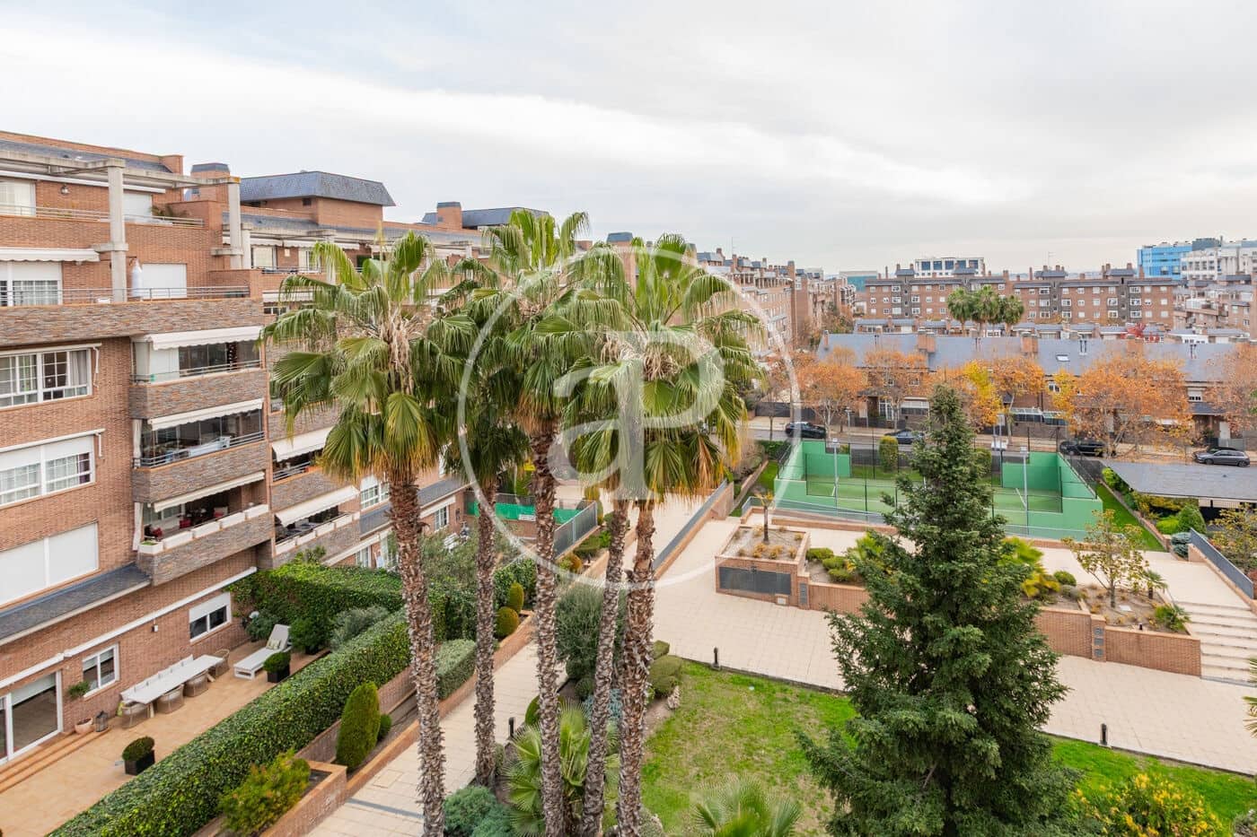 4 sypialnia Apartament do wynajęcia w San Sebastian de los Reyes z basenem - 3 200 € (Ref: 9449193)