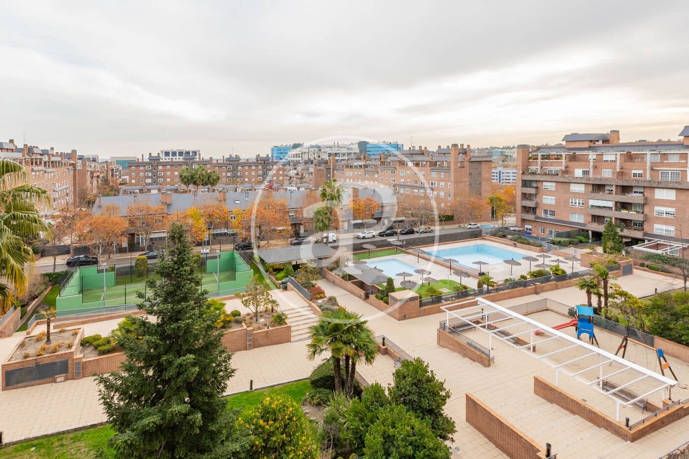 4 sypialnia Apartament do wynajęcia w San Sebastian de los Reyes z basenem - 3 200 € (Ref: 9449193)