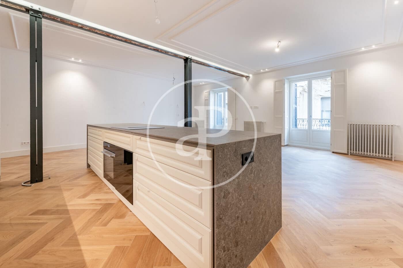 3 sovrum Lägenhet att hyra i Madrid stad - 7 500 € (Ref: 9449194)