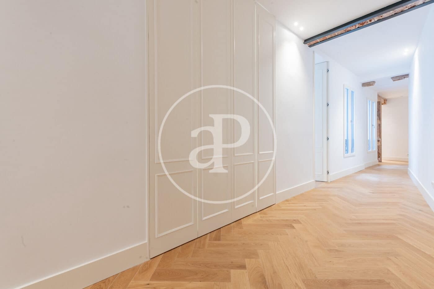 3 sovrum Lägenhet att hyra i Madrid stad - 7 500 € (Ref: 9449194)