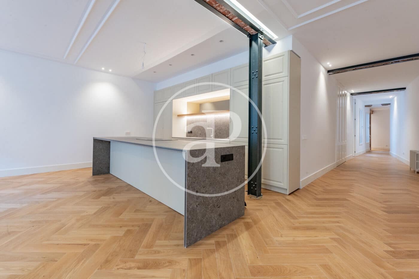 3 sovrum Lägenhet att hyra i Madrid stad - 7 500 € (Ref: 9449194)