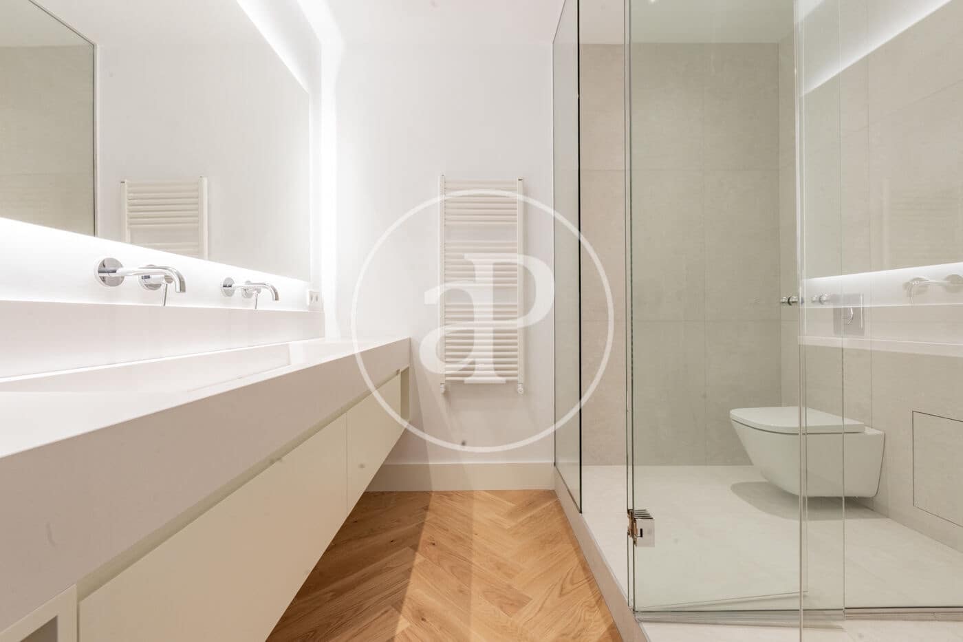 3 sovrum Lägenhet att hyra i Madrid stad - 7 500 € (Ref: 9449194)