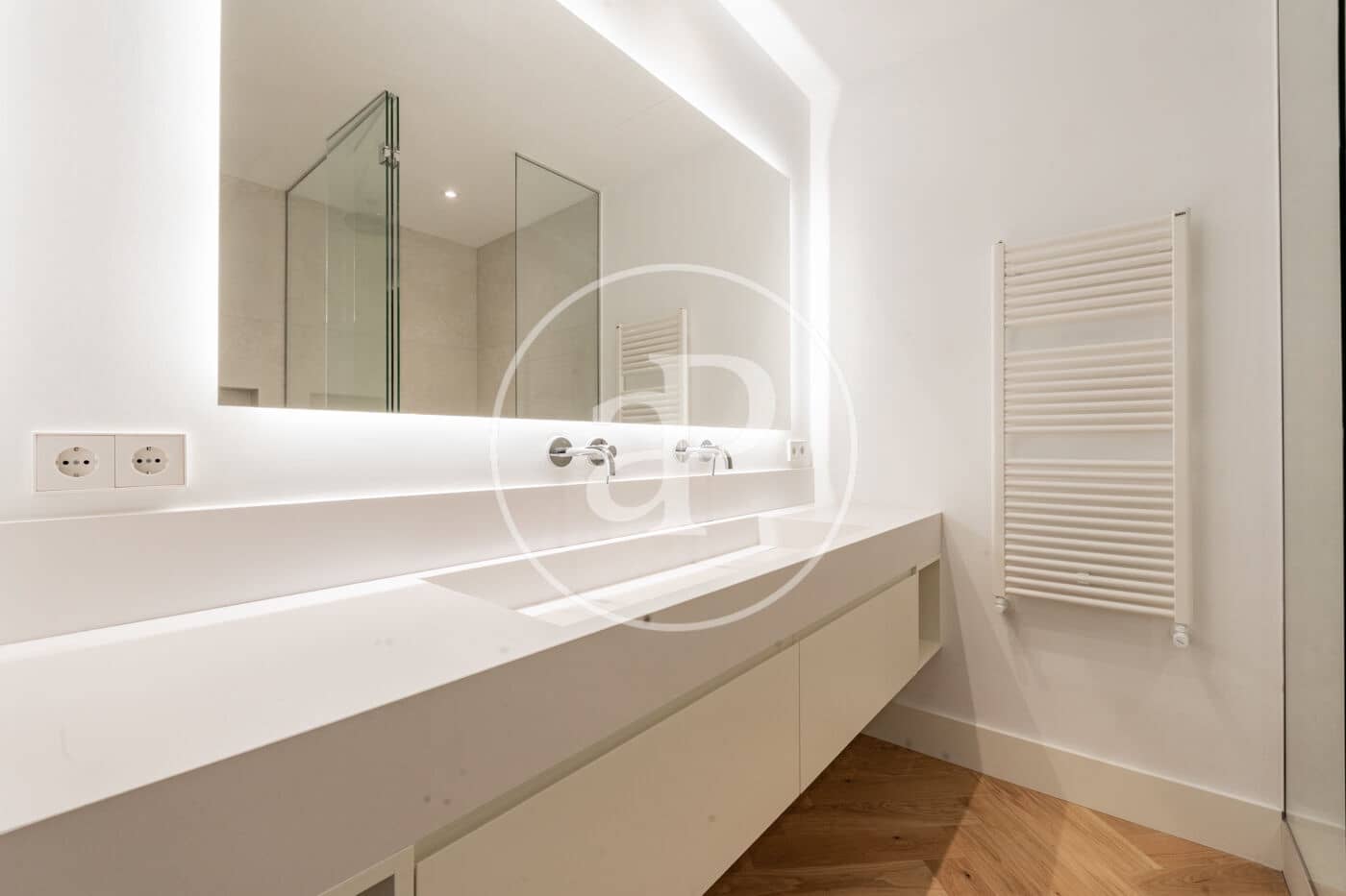 3 sovrum Lägenhet att hyra i Madrid stad - 7 500 € (Ref: 9449194)