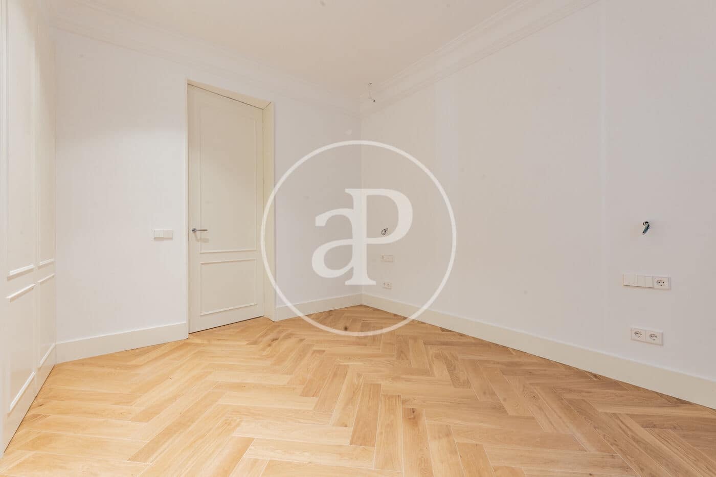 3 sovrum Lägenhet att hyra i Madrid stad - 7 500 € (Ref: 9449194)