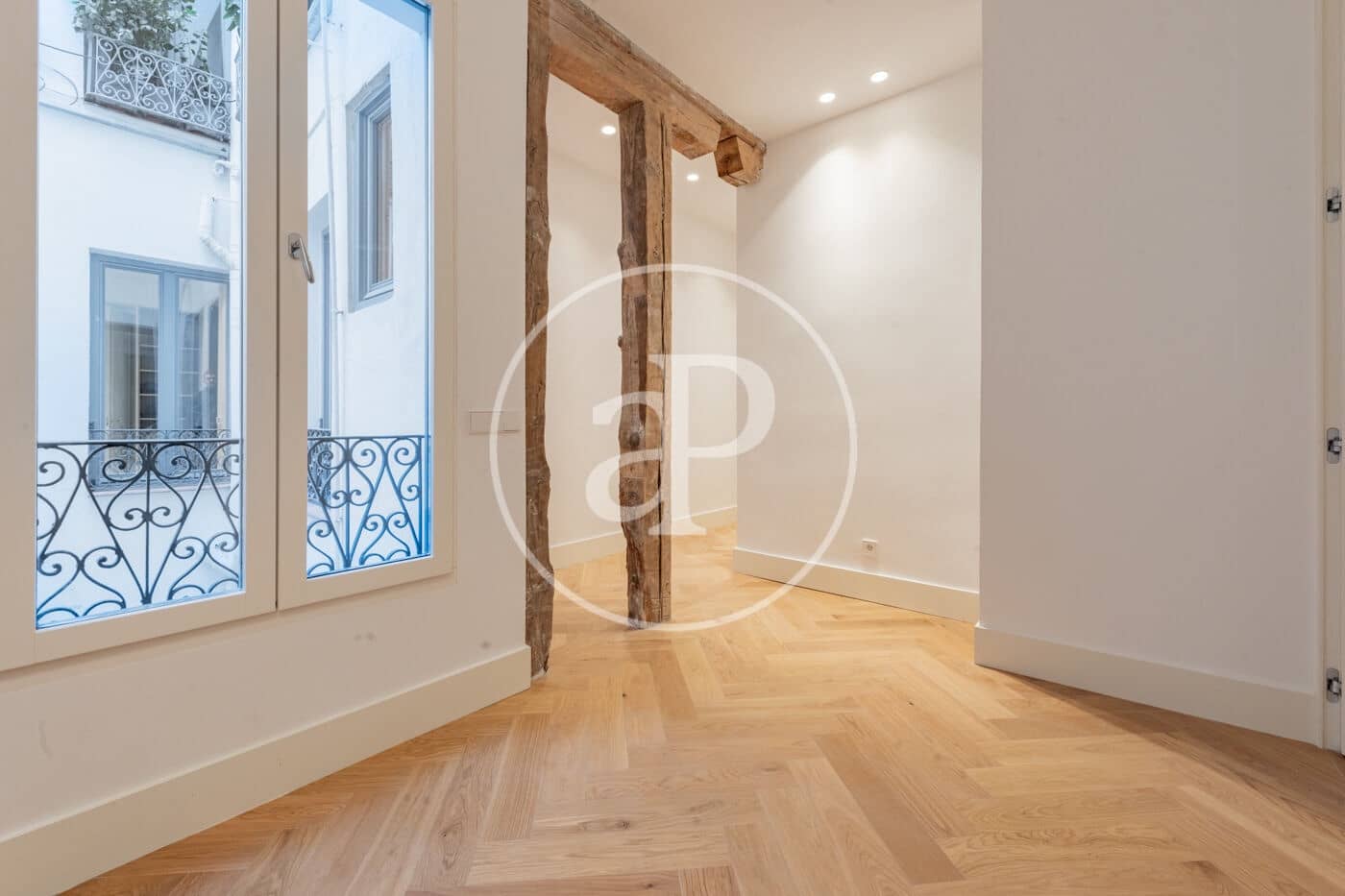 3 sovrum Lägenhet att hyra i Madrid stad - 7 500 € (Ref: 9449194)