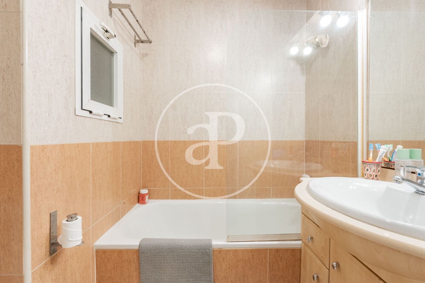 1 soveværelse Lejlighed til salg i Madrid by - € 460.000 (Ref: 9449195)