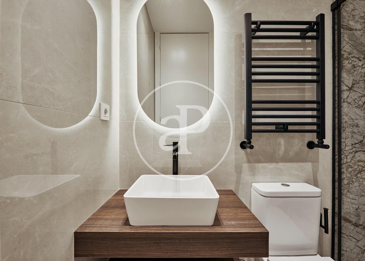 2 soveværelse Lejlighed til salg i Madrid by - € 1.429.000 (Ref: 9449196)