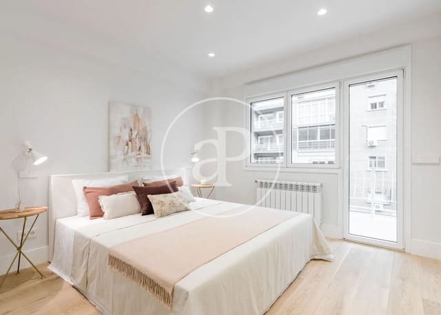 3 soveværelse Lejlighed til salg i Cuatro Caminos, Madrid by - € 1.400.000 (Ref: 9449198)