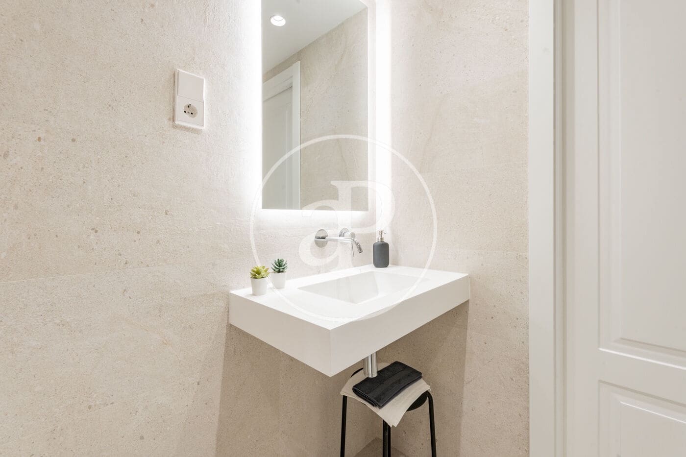 3 bedroom Apartment for sale in Madrid city - € 1,400,000 (Ref: 9449198)