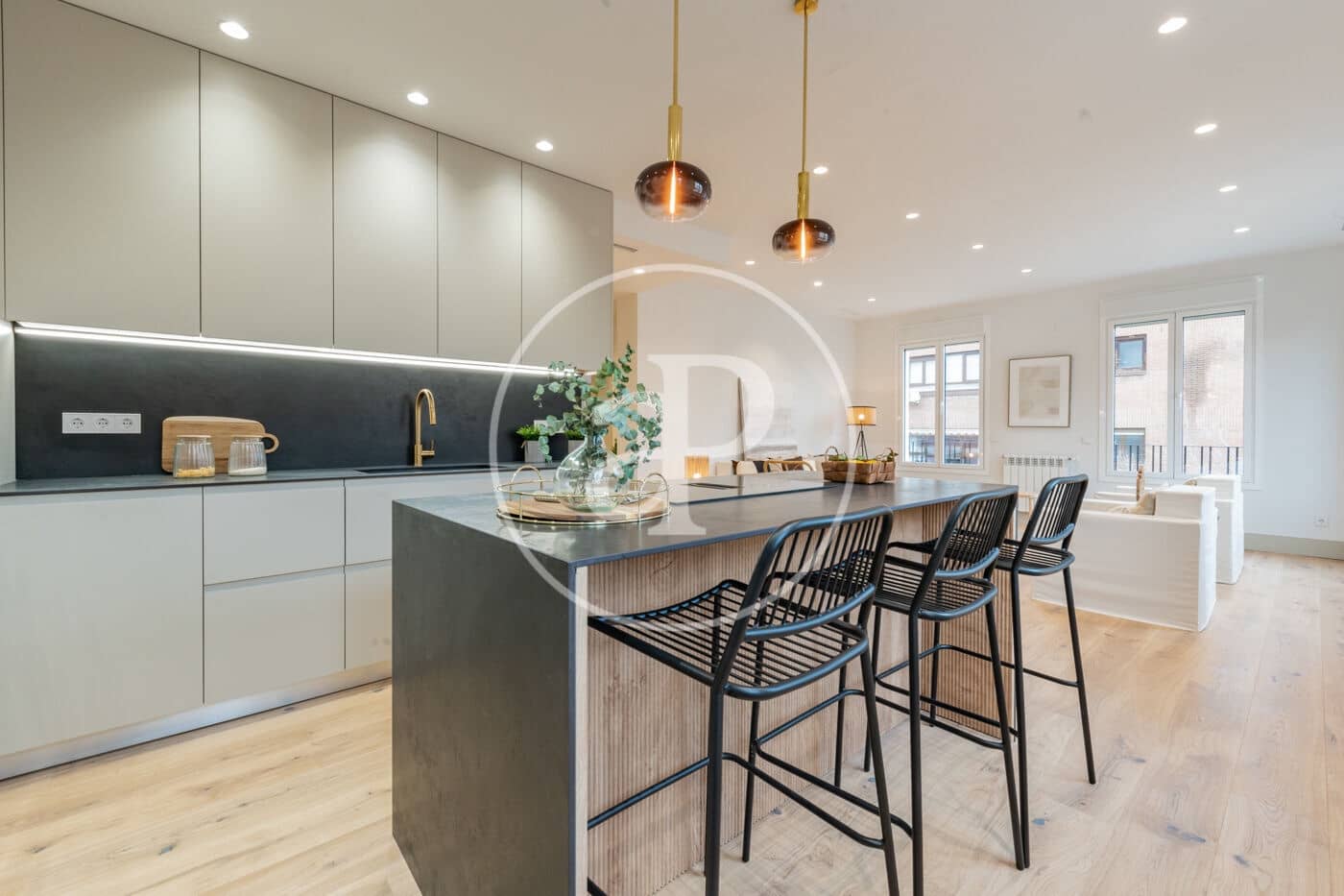 3 bedroom Apartment for sale in Madrid city - € 1,575,000 (Ref: 9449199)