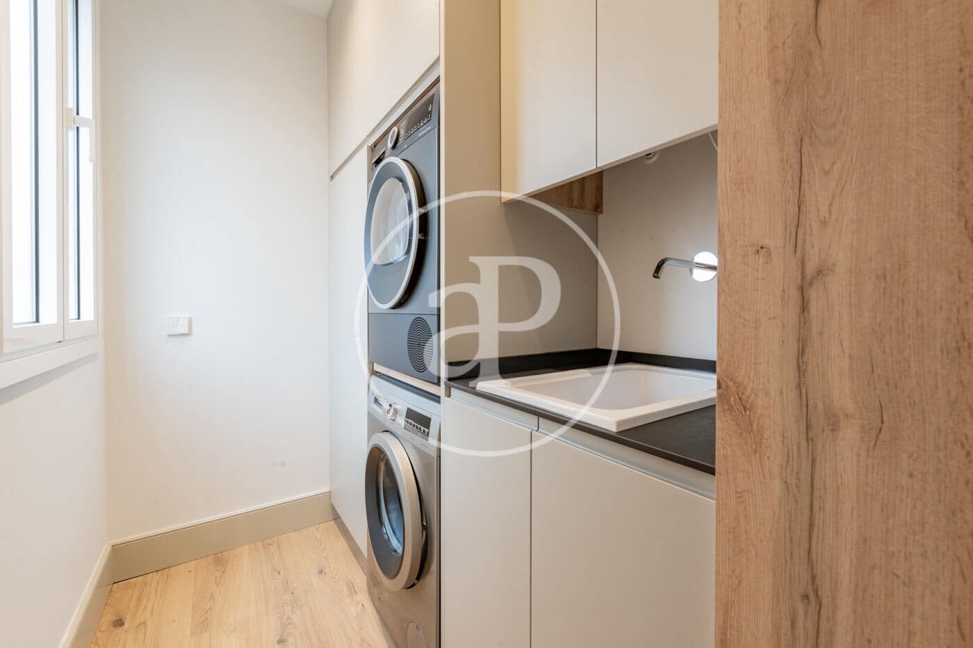 3 bedroom Apartment for sale in Madrid city - € 1,575,000 (Ref: 9449199)