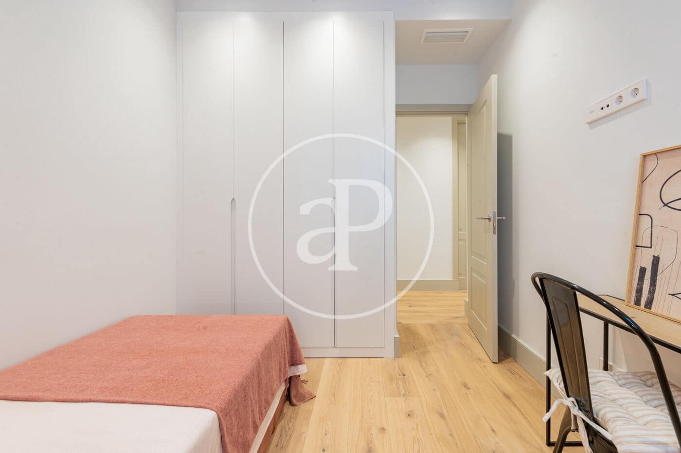 3 bedroom Apartment for sale in Madrid city - € 1,575,000 (Ref: 9449199)