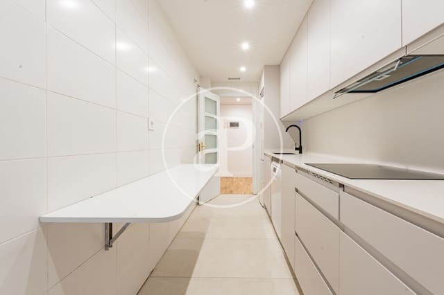 4 soveværelse Lejlighed til salg i San Juan Bautista, Madrid by med swimmingpool - € 1.200.000 (Ref: 9450891)