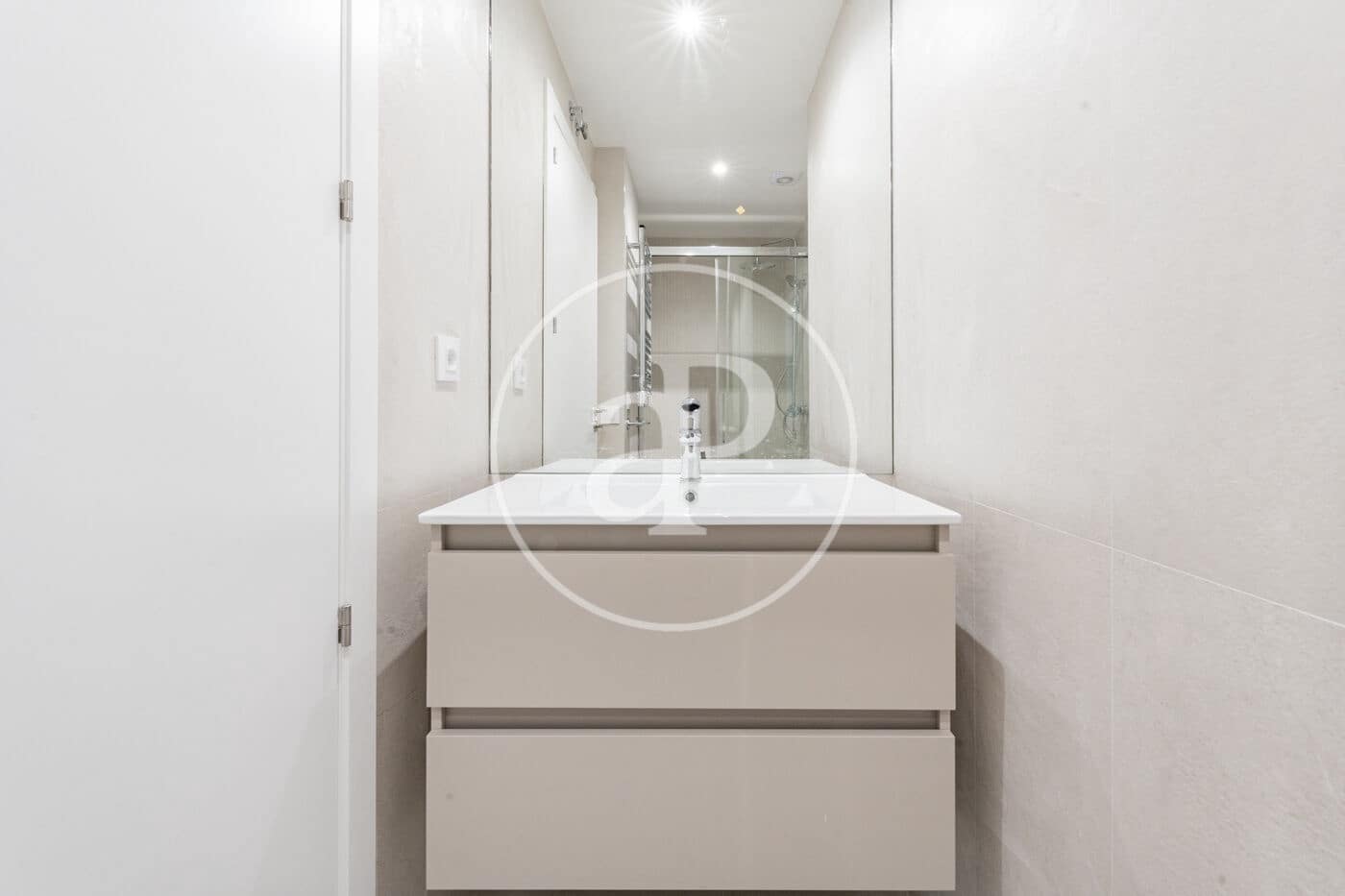 Appartement de 3 chambres à louer à Madrid ville - 1 995 € (Ref: 9450898)