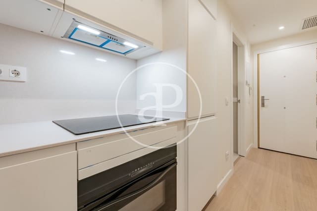 Appartement de 3 chambres à louer à Palos de Moguer, Madrid ville - 1 995 € (Ref: 9450898)