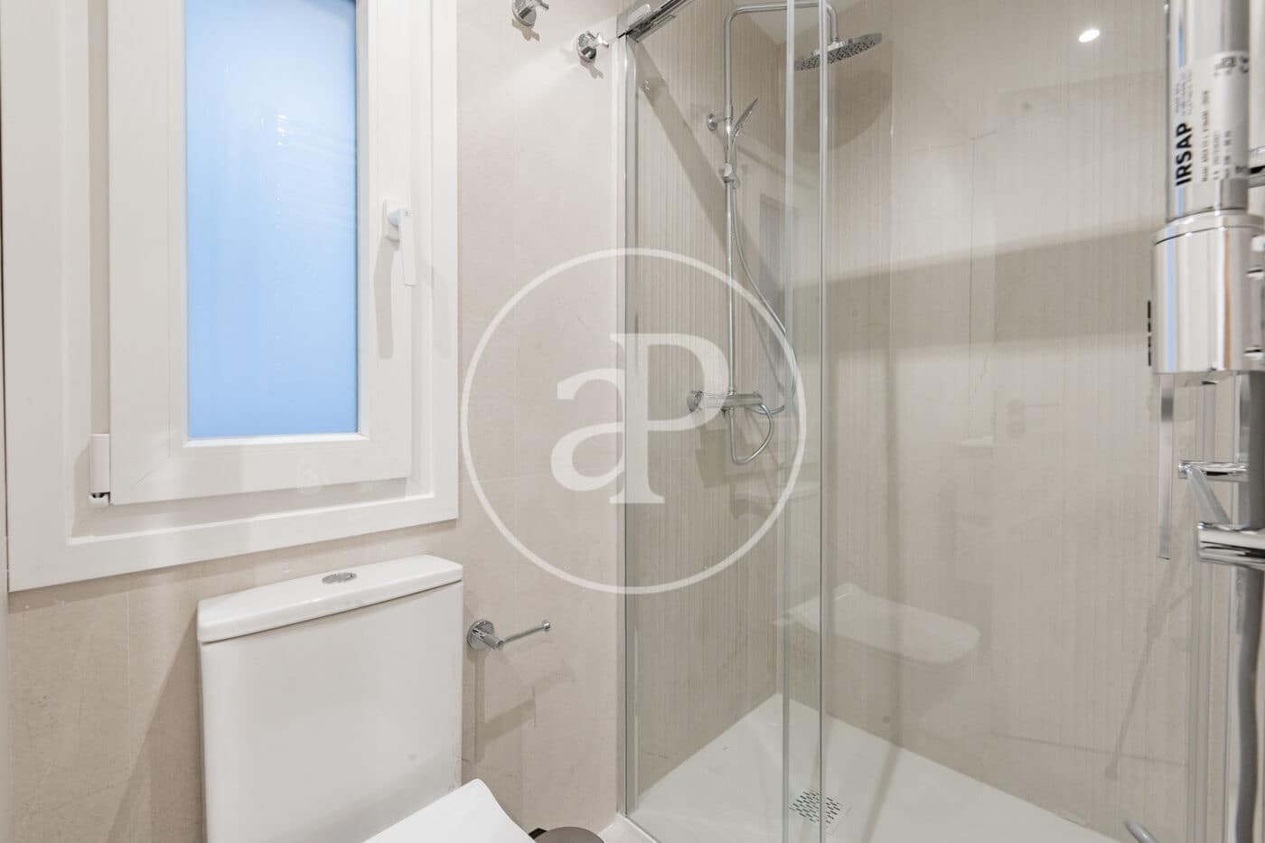 Appartement de 3 chambres à louer à Madrid ville - 1 995 € (Ref: 9450898)