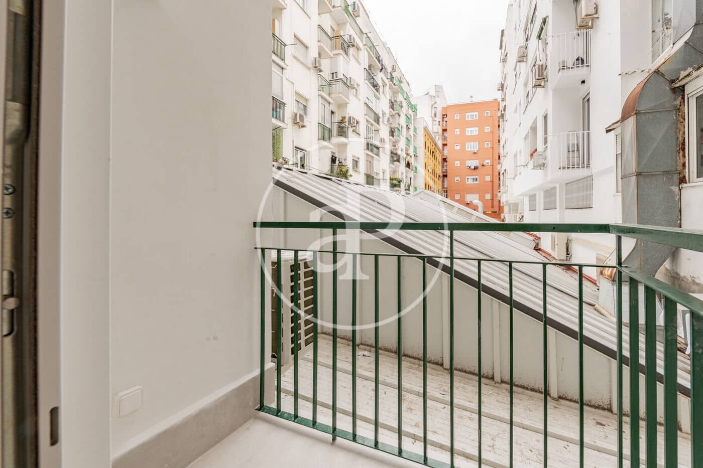 Appartement de 3 chambres à louer à Madrid ville - 1 995 € (Ref: 9450898)