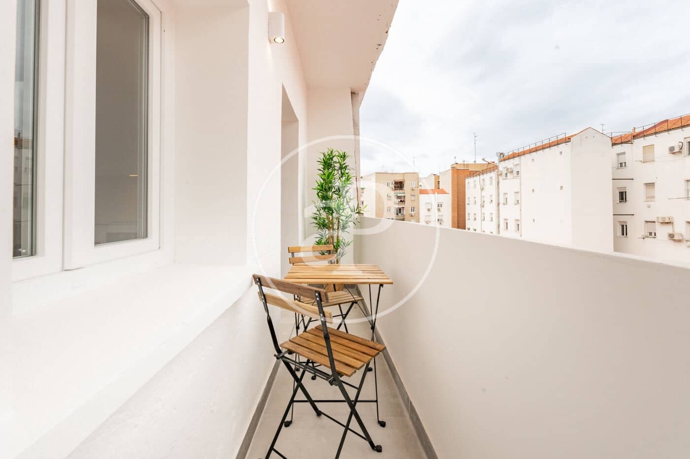 Appartement de 3 chambres à louer à Madrid ville - 2 195 € (Ref: 9450899)