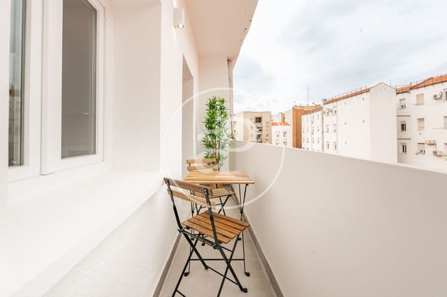 Appartement de 3 chambres à louer à Palos de Moguer, Madrid ville - 2 195 € (Ref: 9450899)
