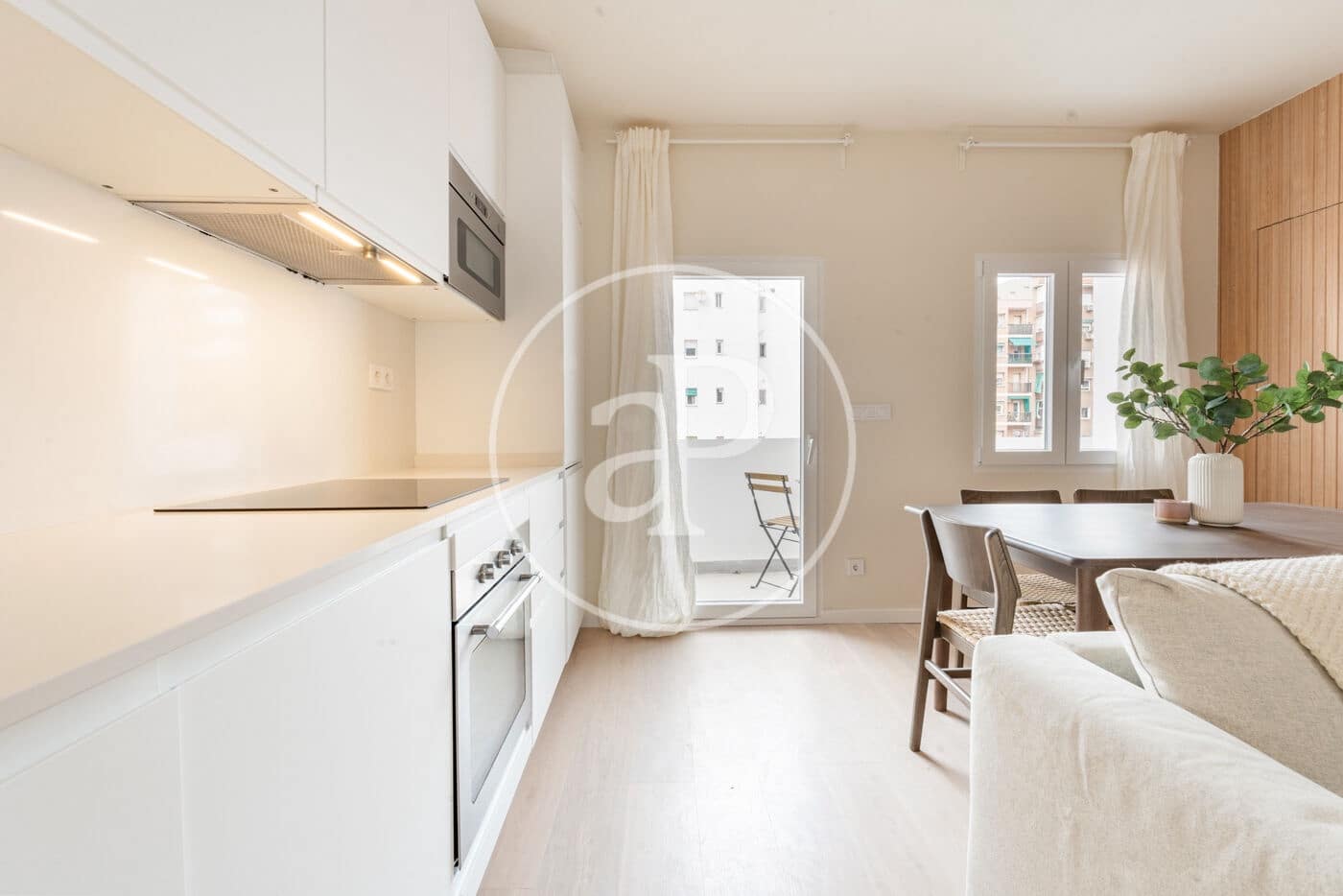 Appartement de 3 chambres à louer à Madrid ville - 2 195 € (Ref: 9450899)