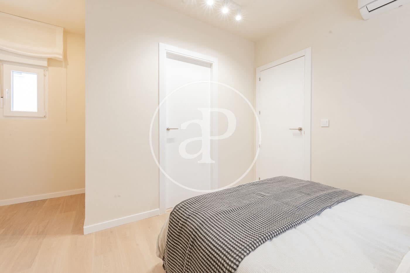 Appartement de 3 chambres à louer à Madrid ville - 2 195 € (Ref: 9450899)