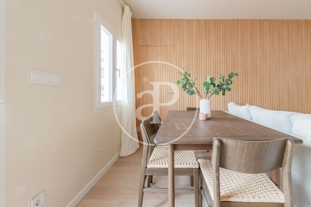 Appartement de 3 chambres à louer à Palos de Moguer, Madrid ville - 2 195 € (Ref: 9450899)