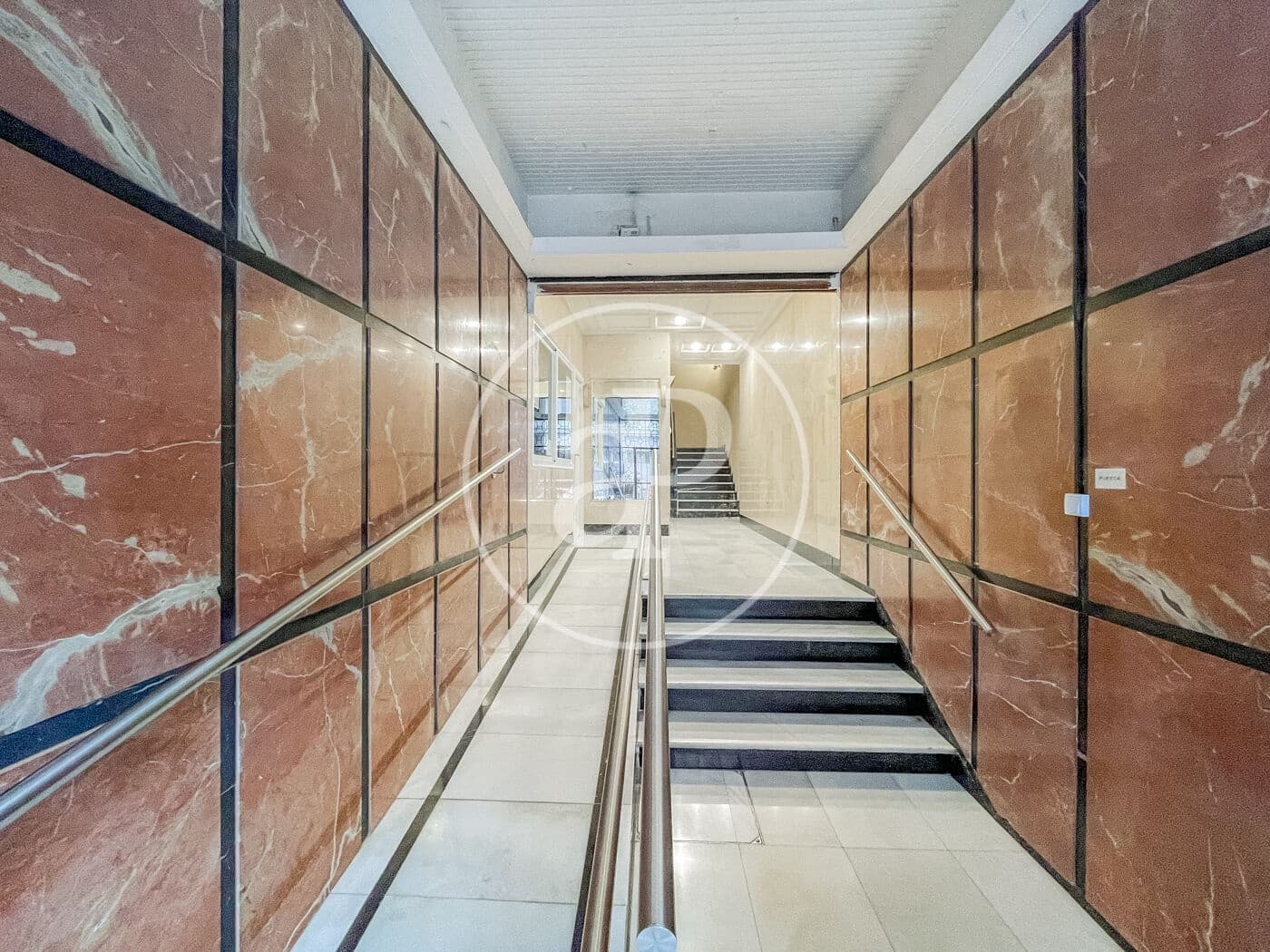 Appartement de 3 chambres à louer à Madrid ville - 2 195 € (Ref: 9450899)