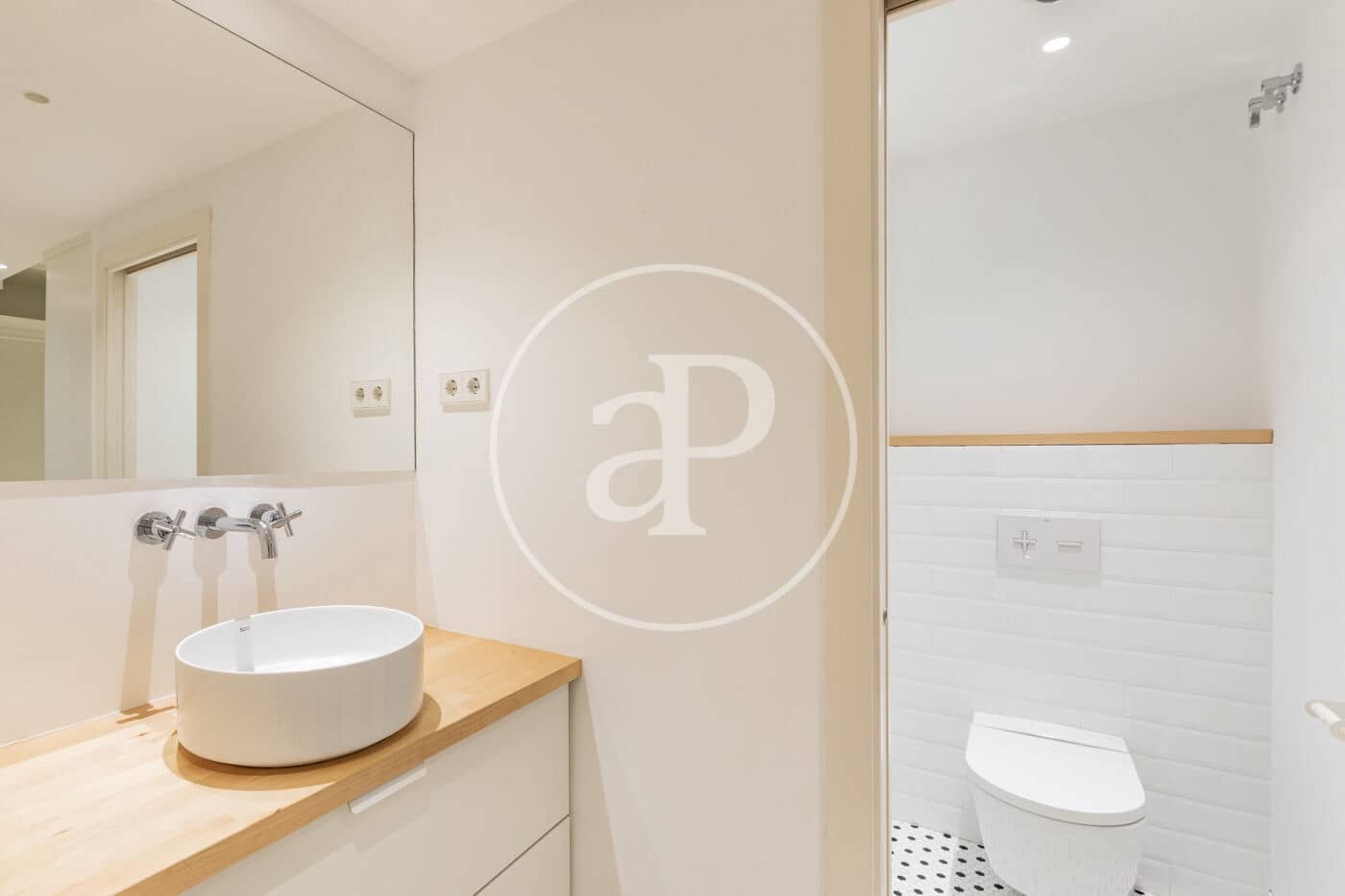 1 sovrum Lägenhet att hyra i Madrid stad - 1 700 € (Ref: 9452137)