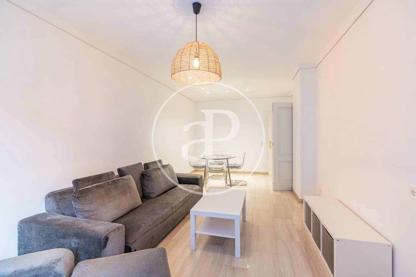 1 sovrum Lägenhet att hyra i Madrid stad - 1 700 € (Ref: 9452137)
