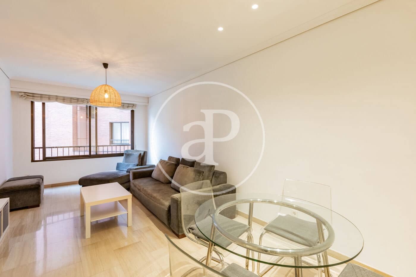 1 sovrum Lägenhet att hyra i Madrid stad - 1 700 € (Ref: 9452137)