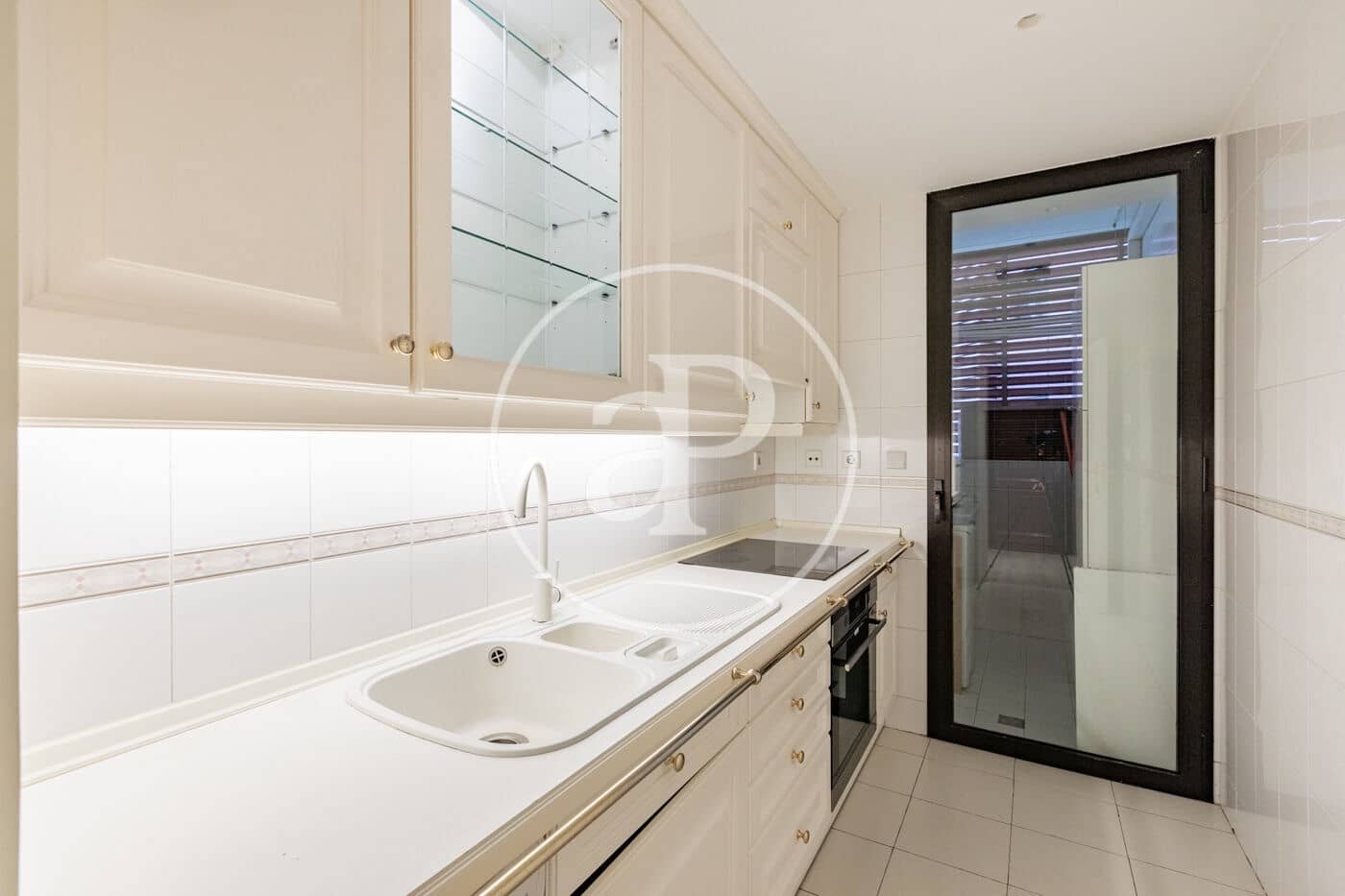 1 sovrum Lägenhet att hyra i Madrid stad - 1 700 € (Ref: 9452137)