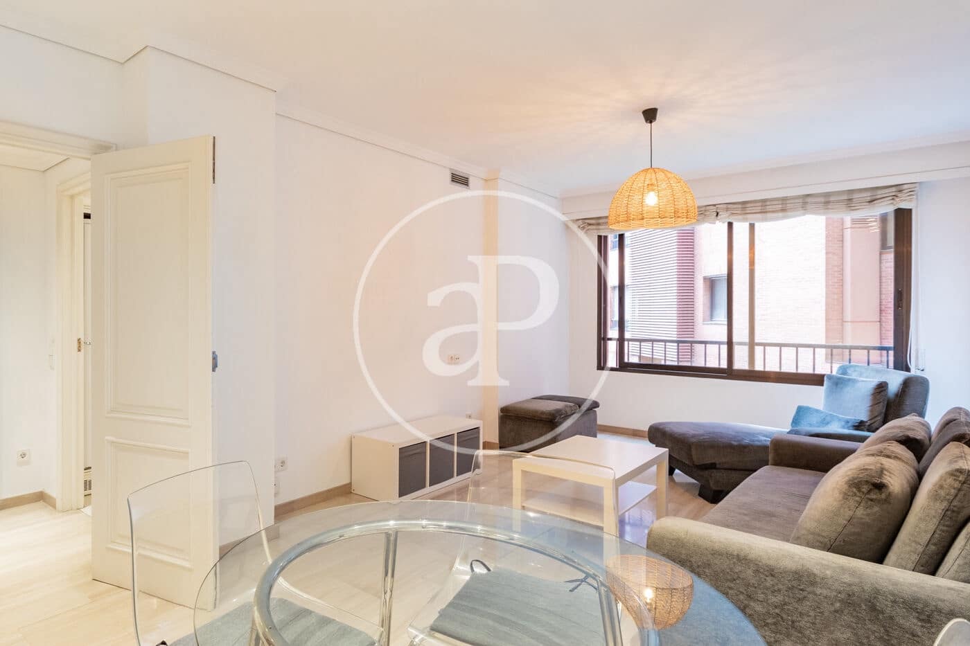 1 sovrum Lägenhet att hyra i Madrid stad - 1 700 € (Ref: 9452137)