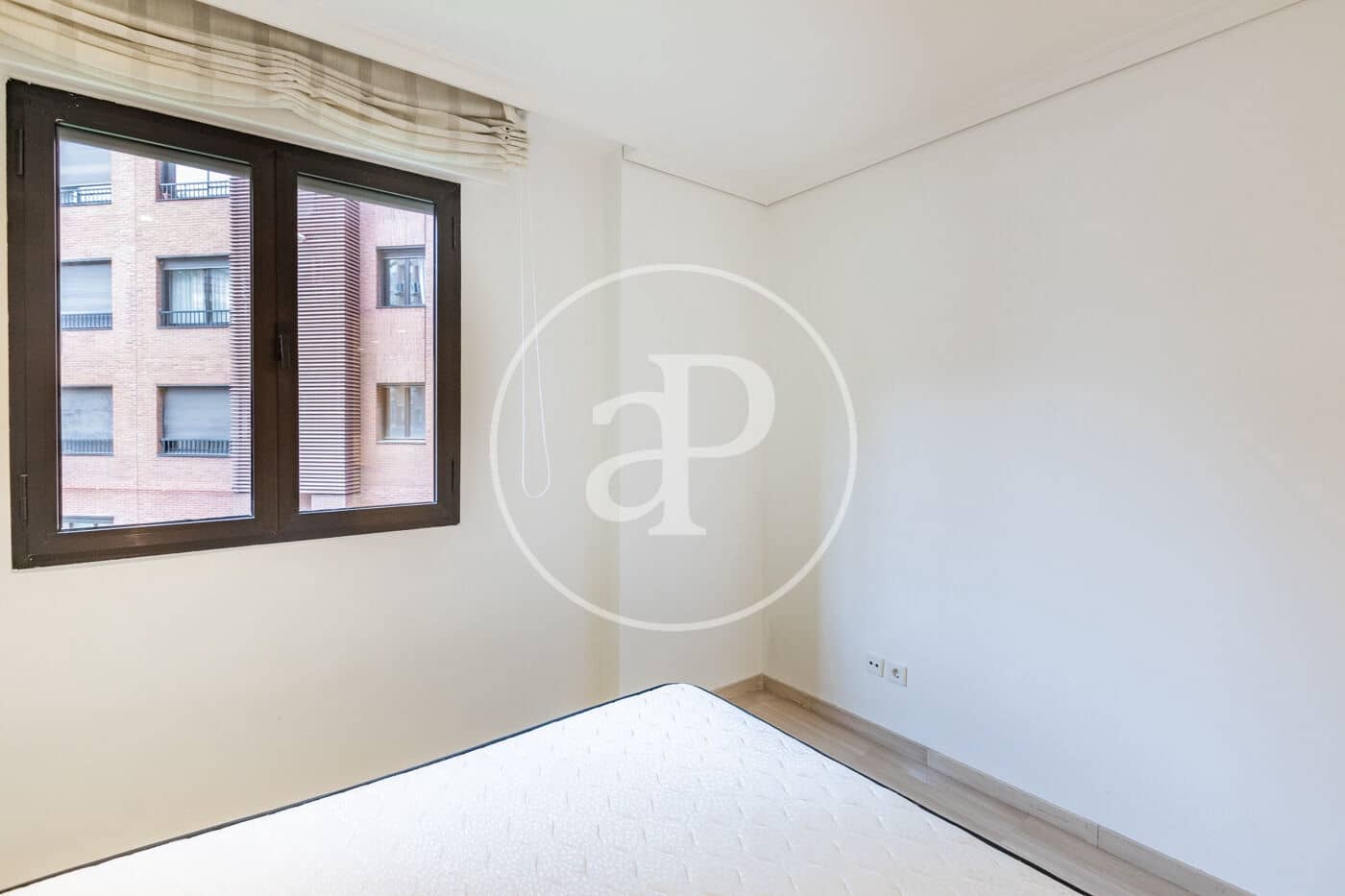 1 sovrum Lägenhet att hyra i Madrid stad - 1 700 € (Ref: 9452137)