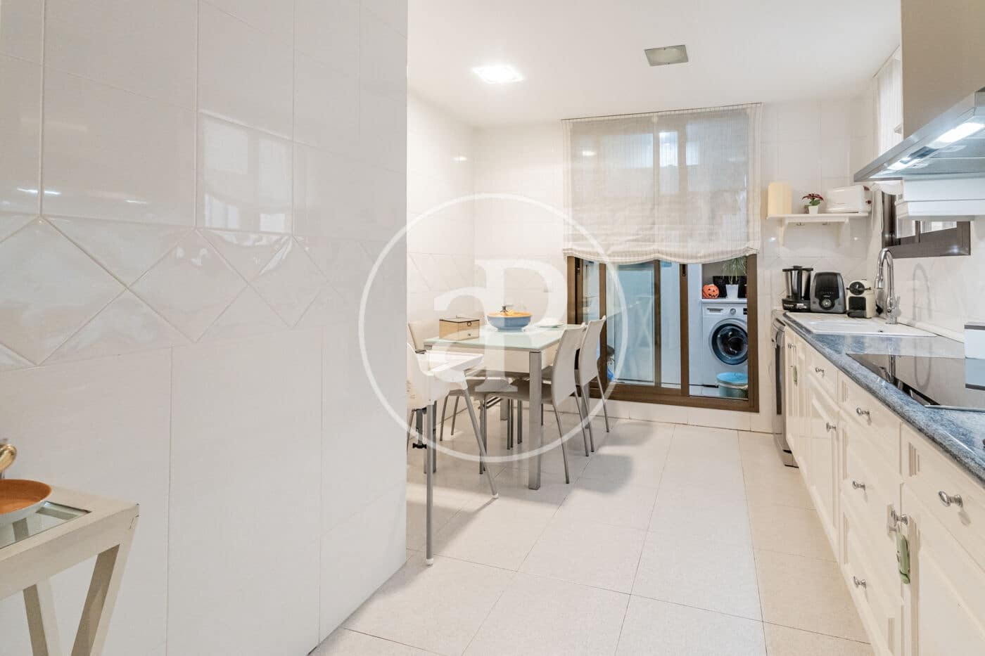 3 makuuhuone Huoneisto myytävänä paikassa Majadahonda mukana uima-altaan - 850 000 € (Ref: 9452138)