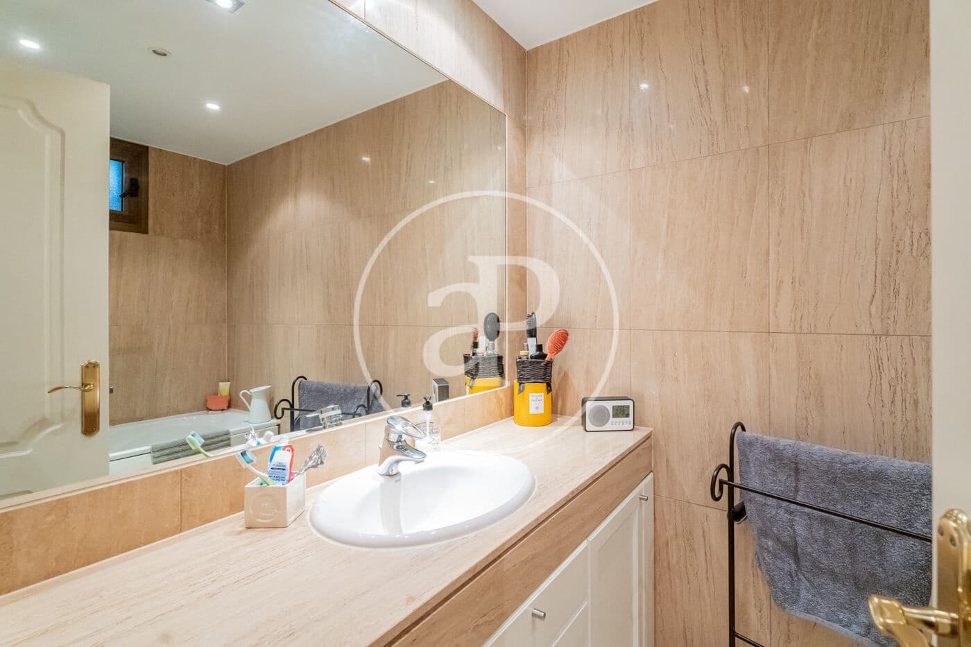 3 makuuhuone Huoneisto myytävänä paikassa Majadahonda mukana uima-altaan - 850 000 € (Ref: 9452138)