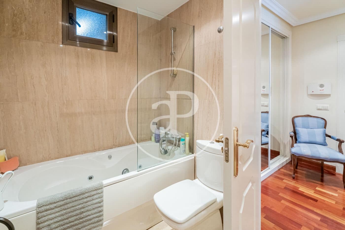 3 makuuhuone Huoneisto myytävänä paikassa Majadahonda mukana uima-altaan - 850 000 € (Ref: 9452138)