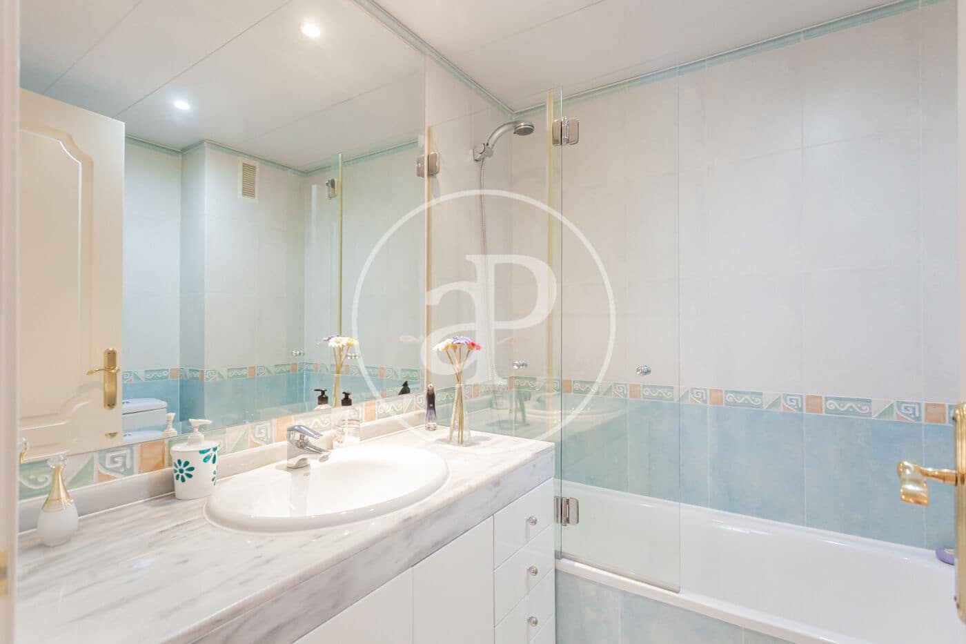 3 bedroom Apartment for sale in Majadahonda with pool - € 825,000 (Ref: 9452138)