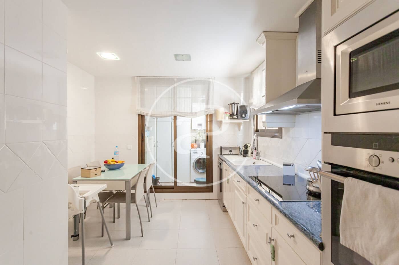 3 bedroom Apartment for sale in Majadahonda with pool - € 825,000 (Ref: 9452138)