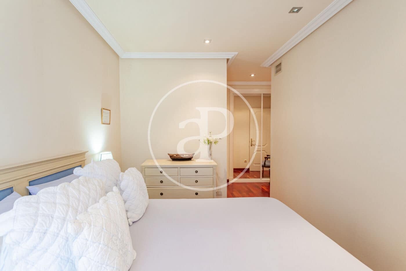 3 bedroom Apartment for sale in Majadahonda with pool - € 825,000 (Ref: 9452138)