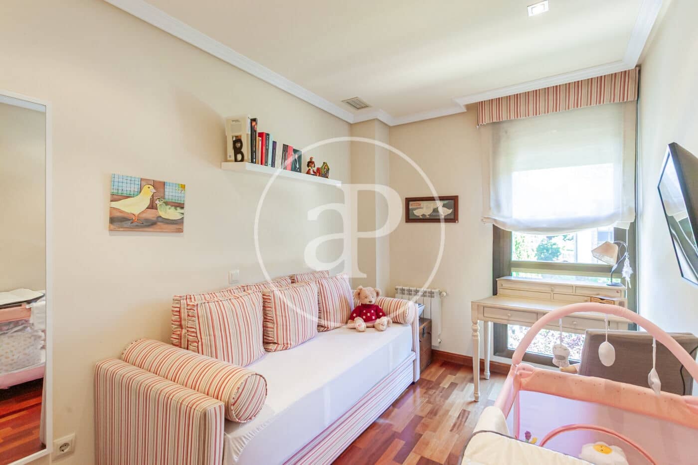 3 bedroom Apartment for sale in Majadahonda with pool - € 825,000 (Ref: 9452138)