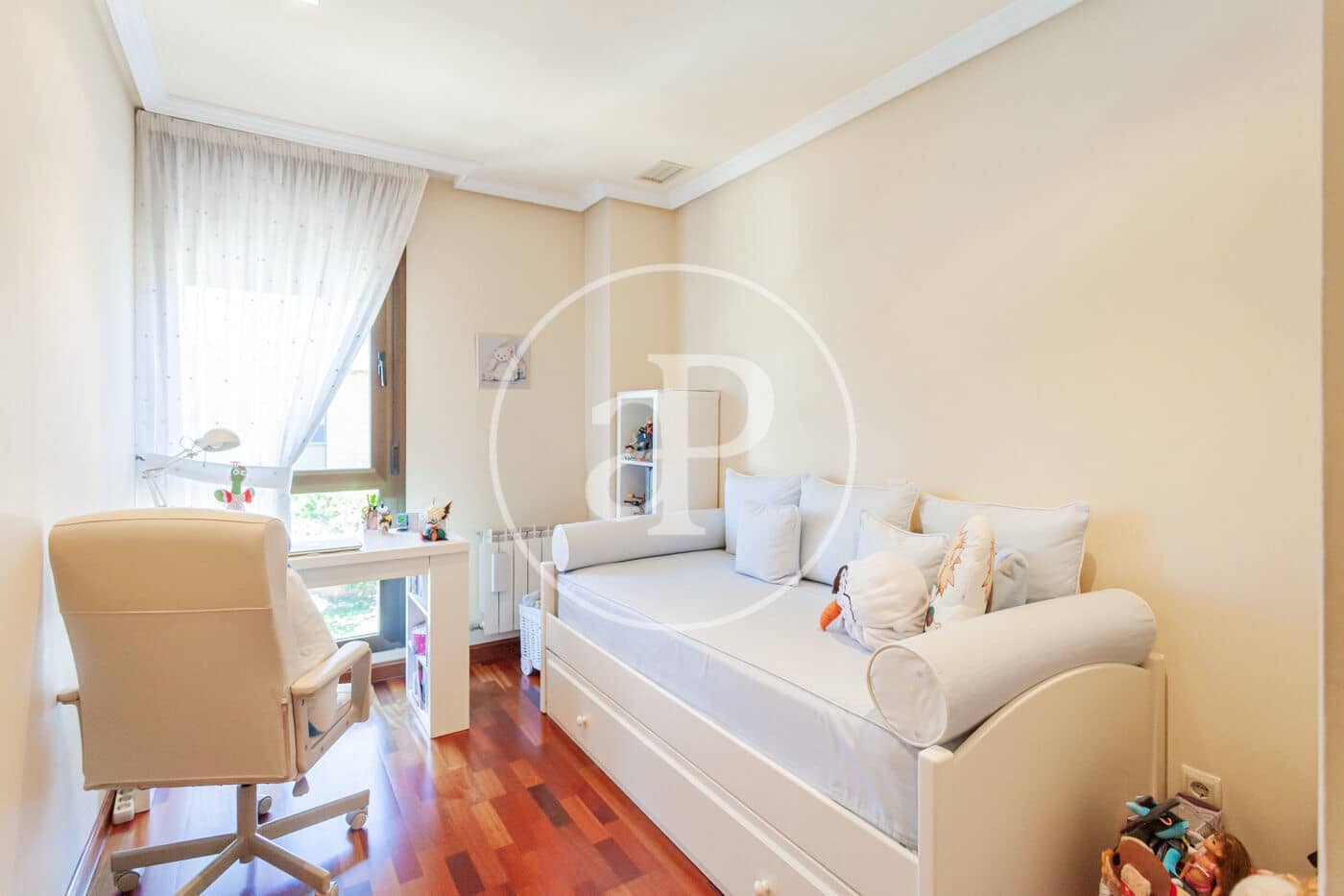 3 bedroom Apartment for sale in Majadahonda with pool - € 825,000 (Ref: 9452138)