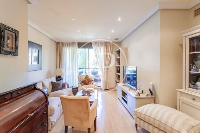 3 sovrum Lägenhet till salu i Majadahonda med pool - 825 000 € (Ref: 9452138)