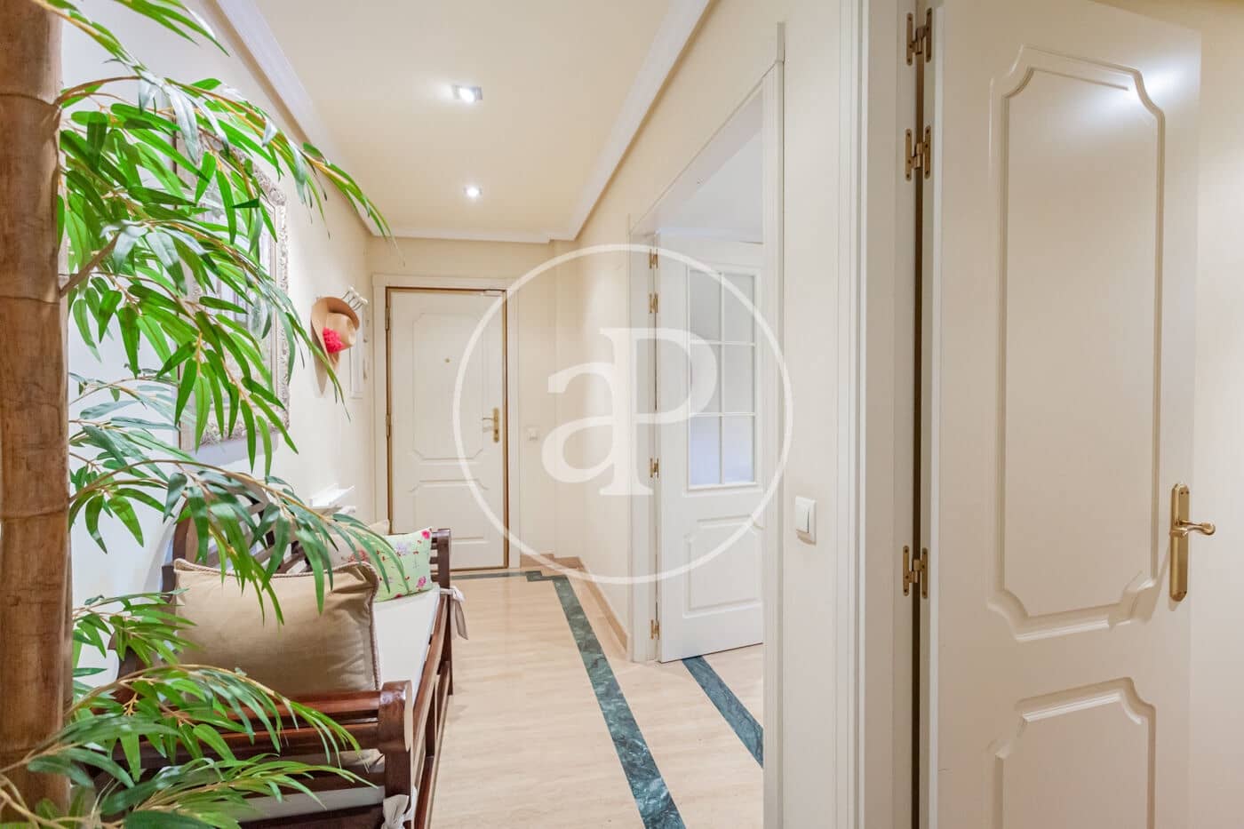 3 bedroom Apartment for sale in Majadahonda with pool - € 825,000 (Ref: 9452138)