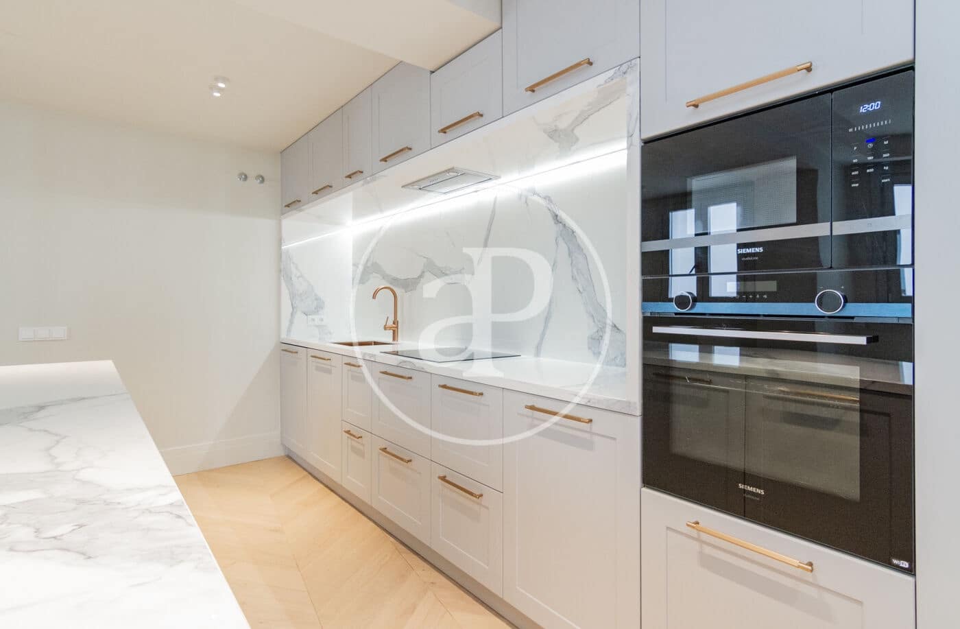 3 sovrum Lägenhet att hyra i Madrid stad med pool - 5 500 € (Ref: 9452140)