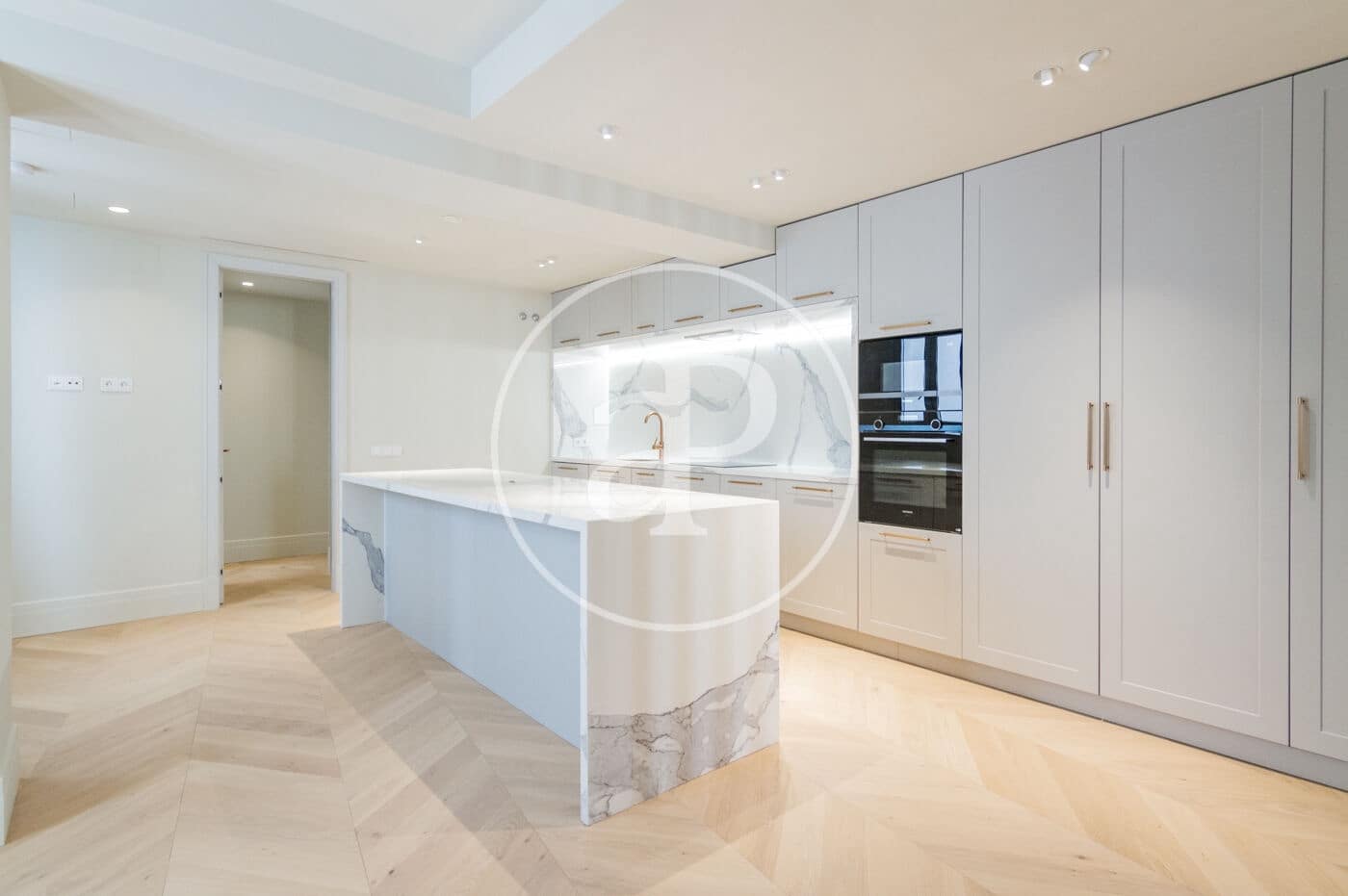 3 sovrum Lägenhet att hyra i Madrid stad med pool - 5 500 € (Ref: 9452140)