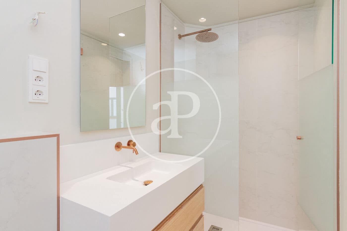 3 sovrum Lägenhet att hyra i Madrid stad med pool - 5 500 € (Ref: 9452140)