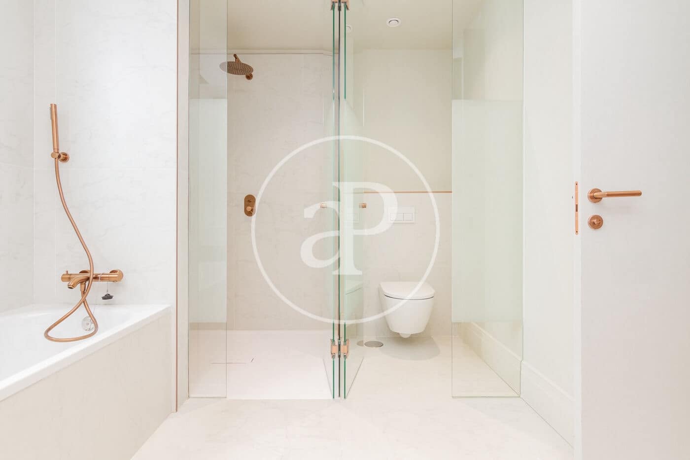 3 sovrum Lägenhet att hyra i Madrid stad med pool - 5 500 € (Ref: 9452140)