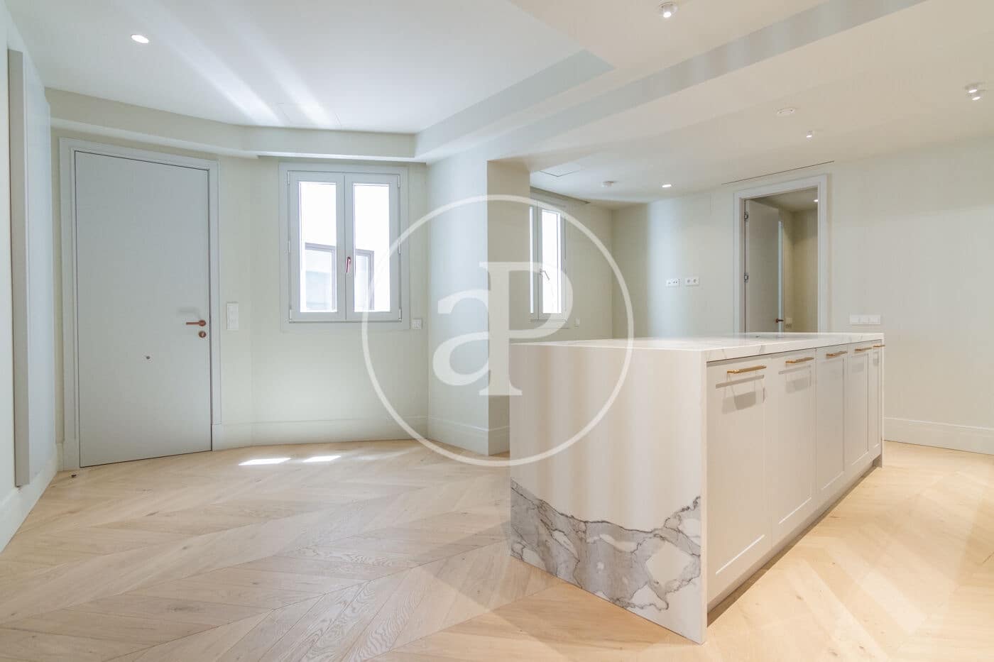 3 sovrum Lägenhet att hyra i Madrid stad med pool - 5 500 € (Ref: 9452140)